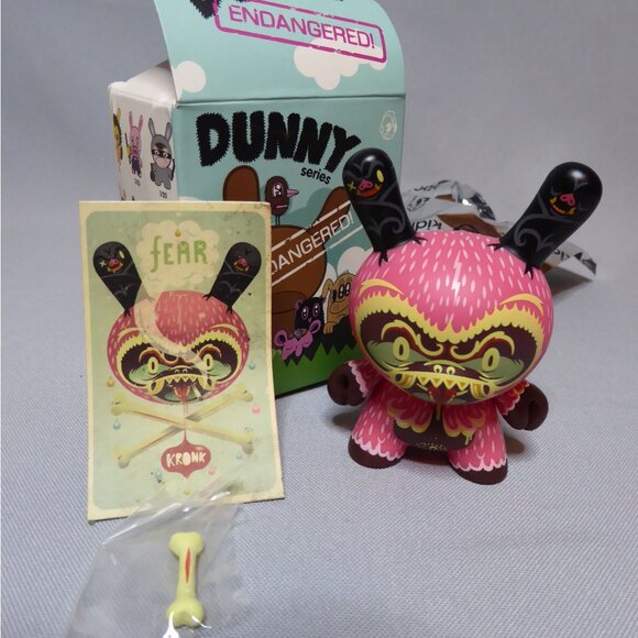 2009 3” KIDROBOT ENDANGERED DUNNY FEAR KRONK DESIGNER ART URBAN VINYL FIGURE - Picture 1 of 10